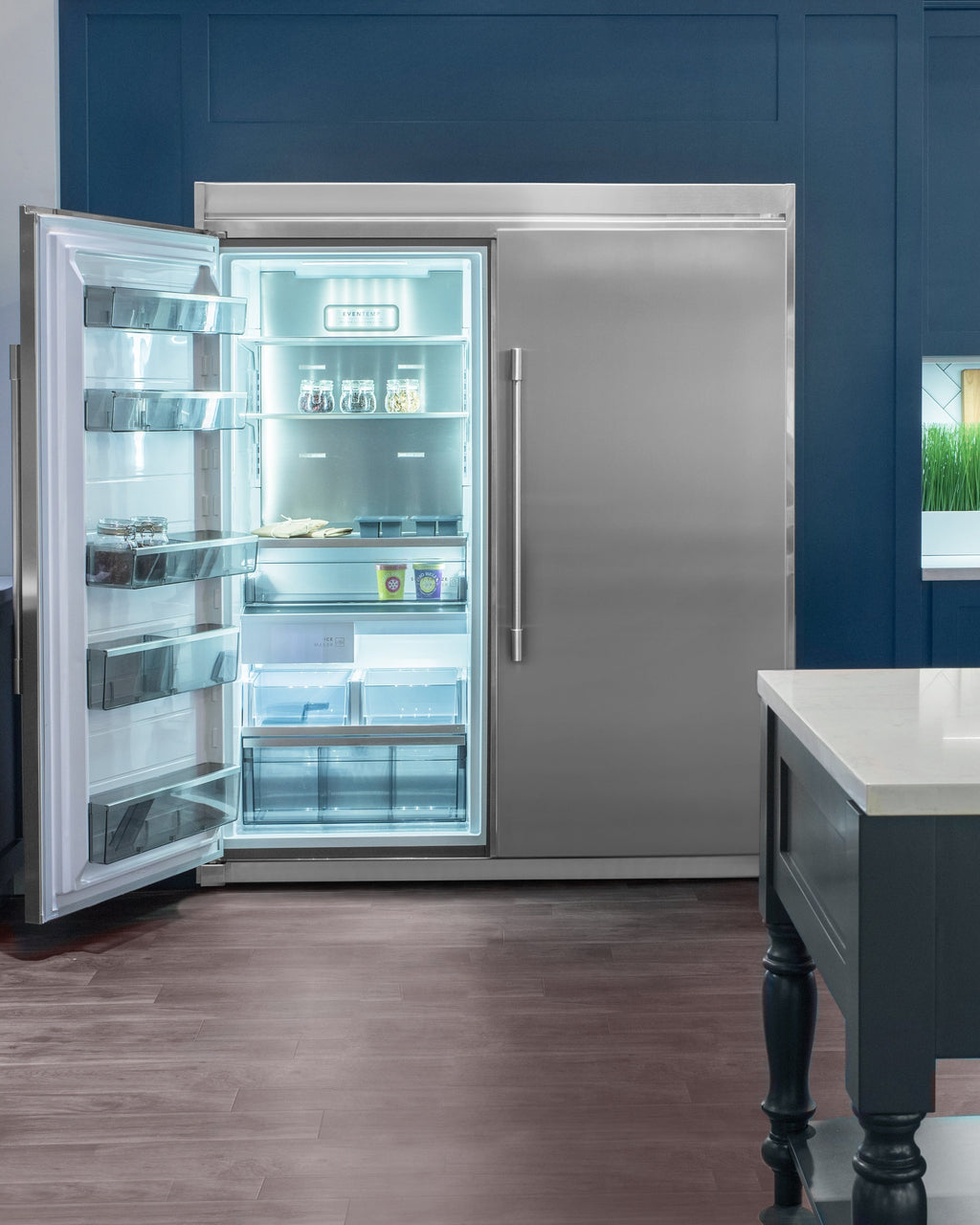 Professional 18.9-Cu Ft Frost-Free Upright Freezer ( Smudge-Proof Stainless Steel ) ENERGY STAR Certified