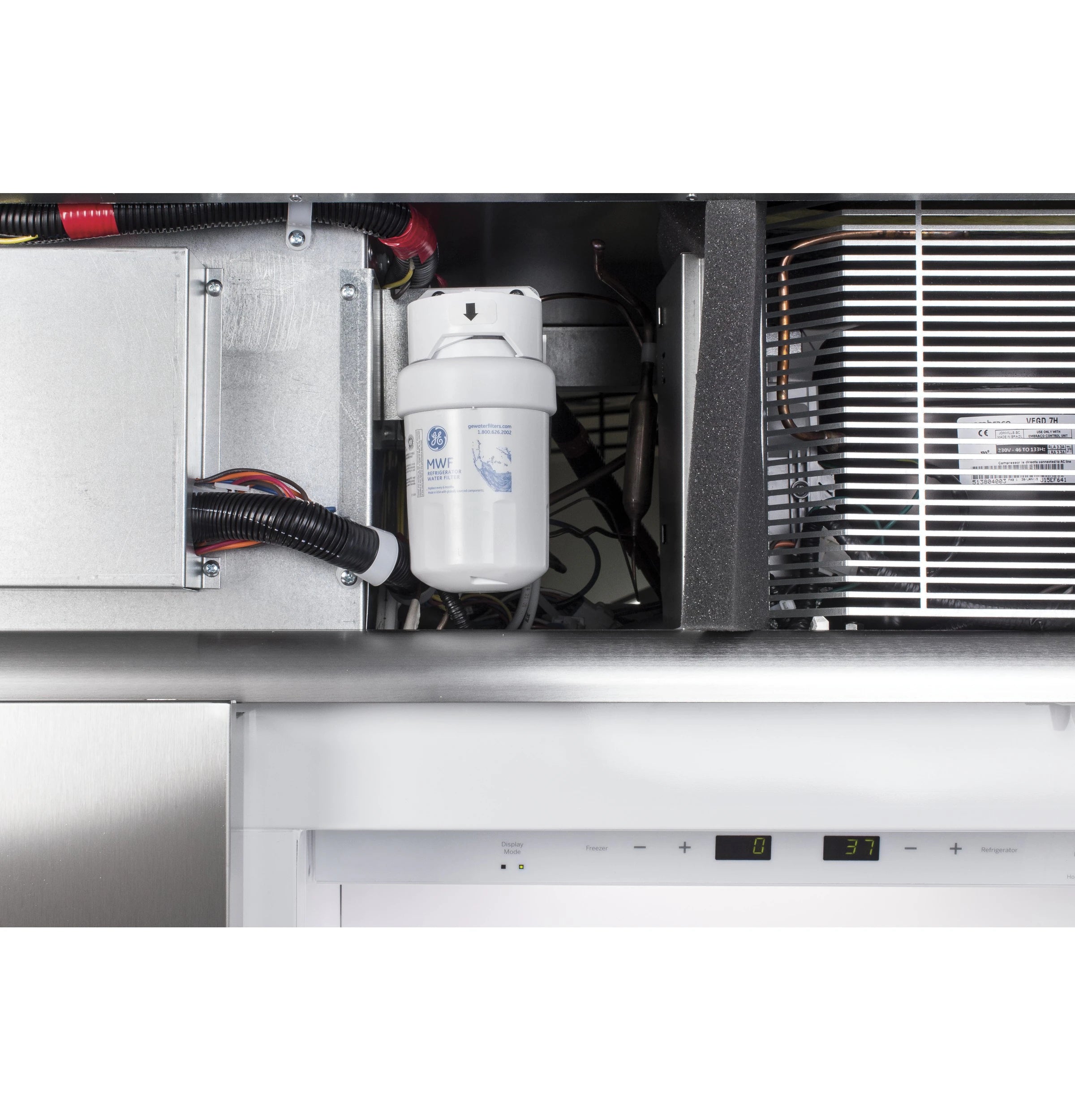 Profile 24.5-Cu Ft Counter-Depth 42-In Wide Side-By-Side Refrirator Built-In Smart Compatible with Ice Maker ,Water and Ice Dispenser ( Stainless Steel )